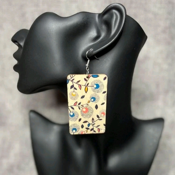 Jewelry - 🍉5 for $25* Wooden Dandelion Print Earrings
